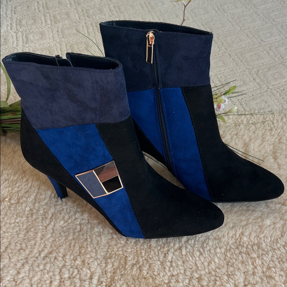 Women's Colorblock Suede Ankle Boots - Blue & Black